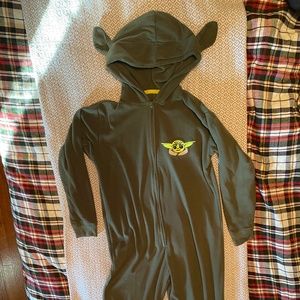 GapKids Star Wars Yoda One piece fleece pajamas